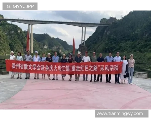 重庆羽毛球队的奋斗与荣耀：一段不平凡的突破之路纪实