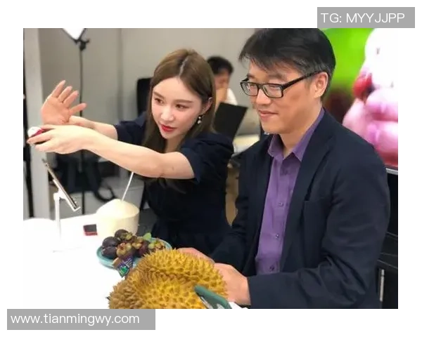 足球明星携手直播带货新潮流引领消费热潮助力品牌推广 足球明星携手直播带货新潮流引领消费热潮助力品牌推广